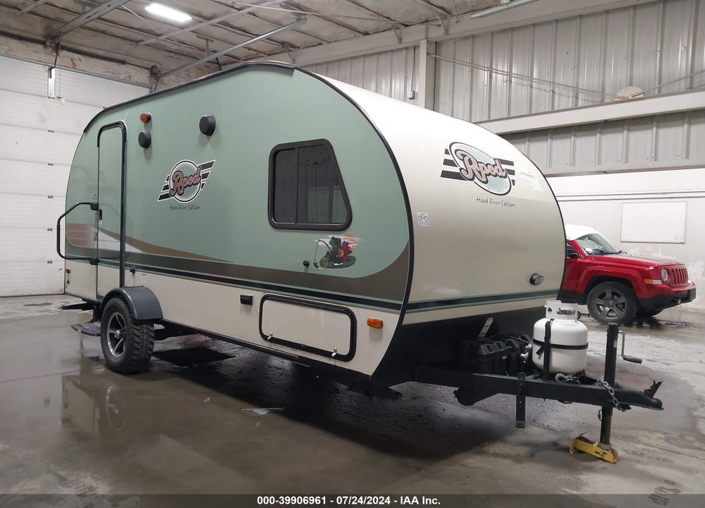 2017 FOREST RIVER RV R-POD HOOD RIVER EDI VIN: 4X4TRPT19H2011170