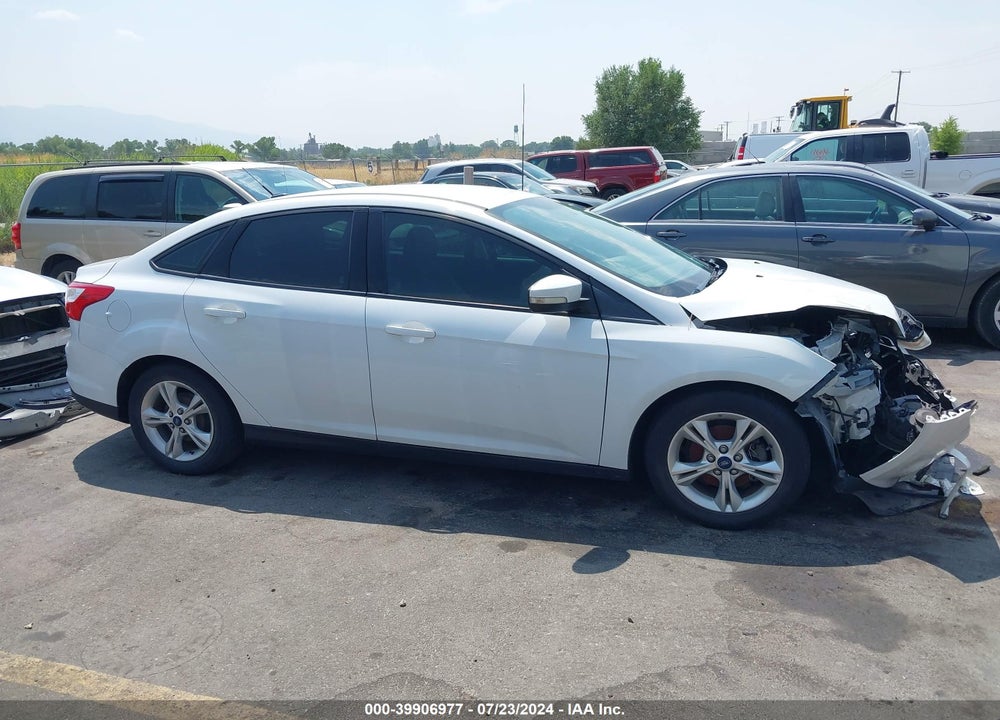 2014 FORD FOCUS SE VIN: 1FADP3F27EL278395