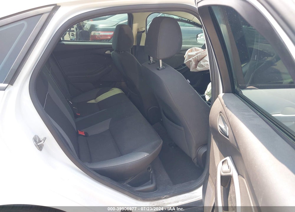 2014 FORD FOCUS SE VIN: 1FADP3F27EL278395