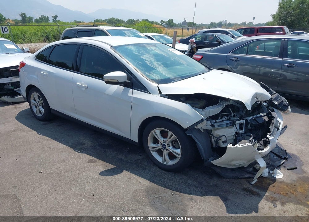2014 FORD FOCUS SE VIN: 1FADP3F27EL278395