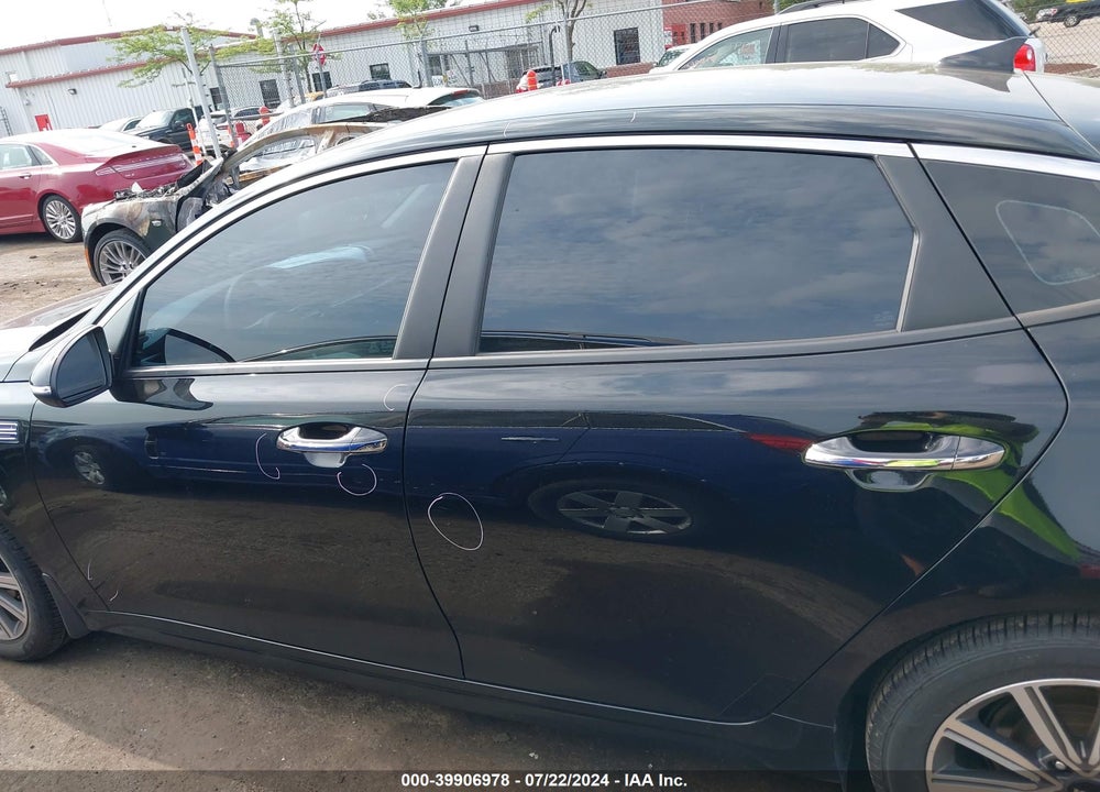 2019 KIA OPTIMA LX VIN: 5XXGT4L37KG377249
