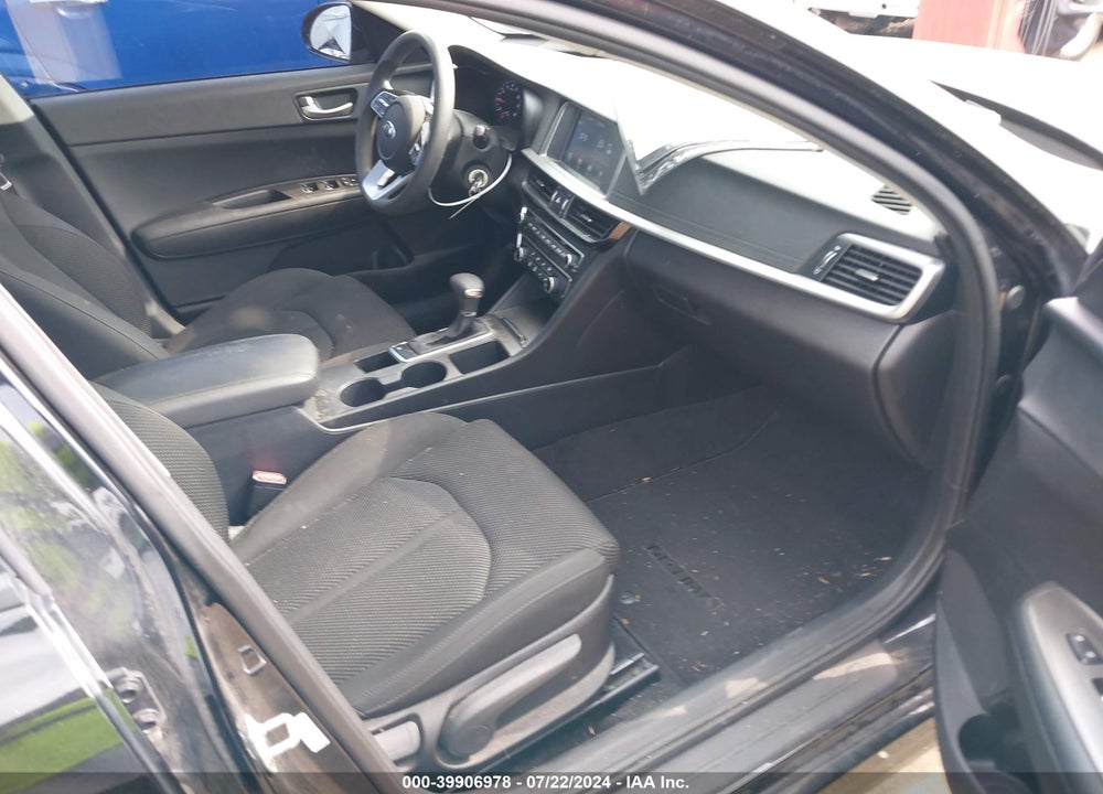 2019 KIA OPTIMA LX VIN: 5XXGT4L37KG377249