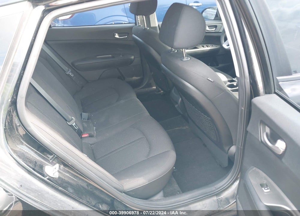 2019 KIA OPTIMA LX VIN: 5XXGT4L37KG377249