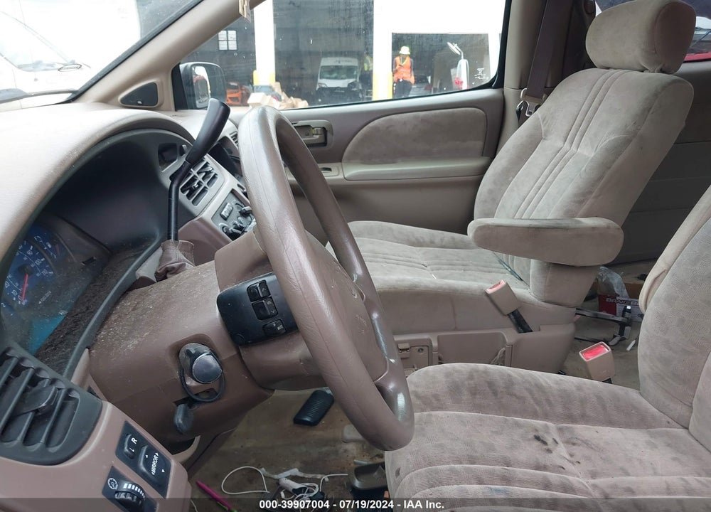2001 TOYOTA SIENNA VIN: 4T3ZF13C51U390298