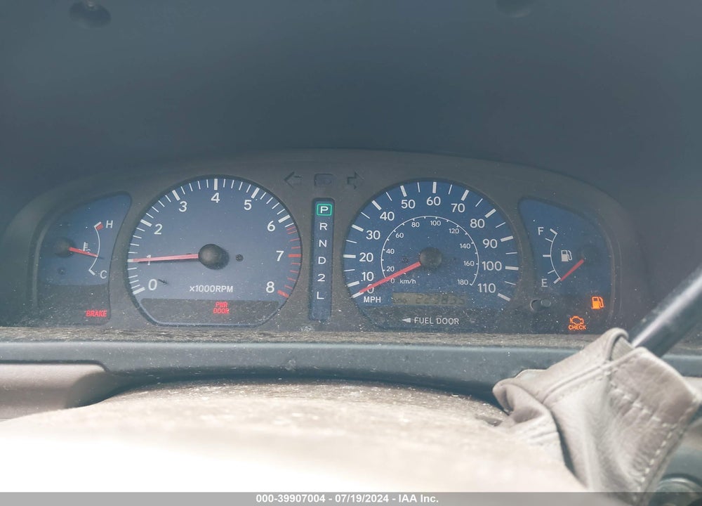 2001 TOYOTA SIENNA VIN: 4T3ZF13C51U390298