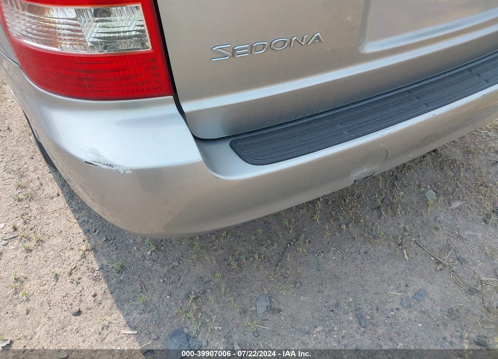 2005 KIA SEDONA EX/LX VIN: KNDUP131556637123