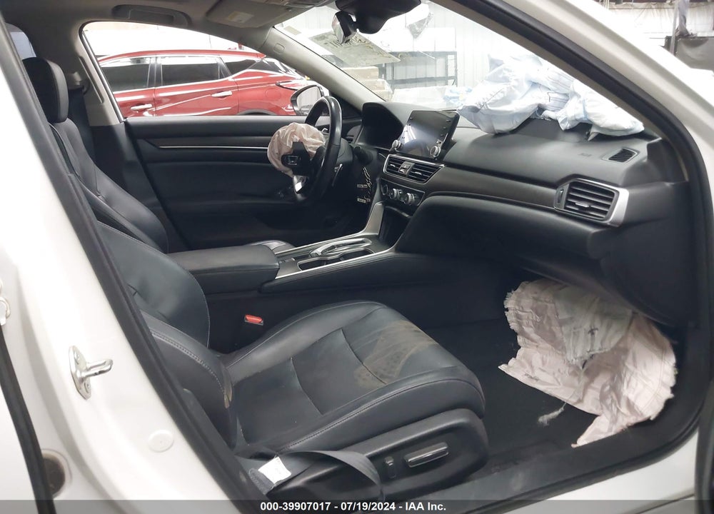 2018 HONDA ACCORD EX-L 2.0T VIN: 1HGCV2F56JA009053