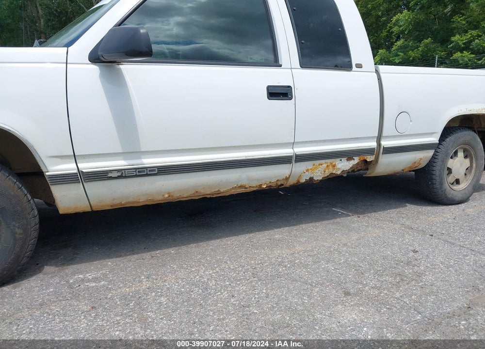 1998 CHEVROLET C1500 FLEETSIDE VIN: 2GCEC19R1W1203254