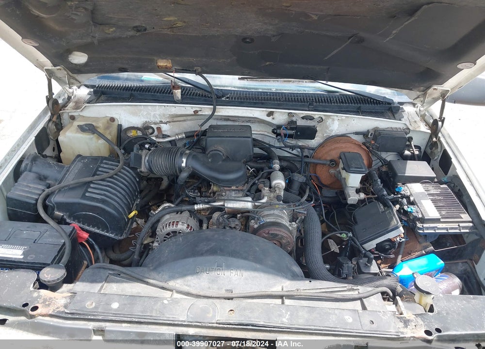 1998 CHEVROLET C1500 FLEETSIDE VIN: 2GCEC19R1W1203254