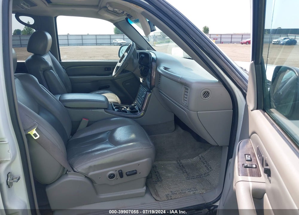 2004 GMC YUKON XL 1500 DENALI VIN: 1GKFK66U74J258389