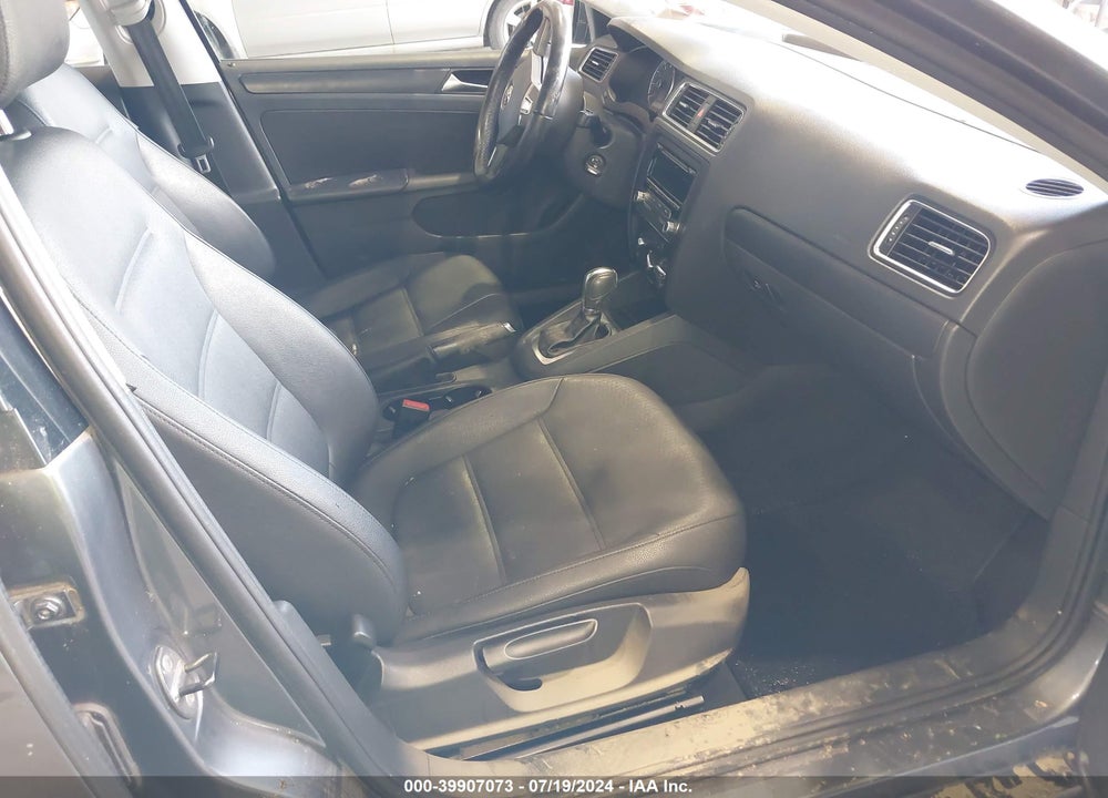 2012 VOLKSWAGEN JETTA 2.5L SE VIN: 3VWDP7AJ6CM368078