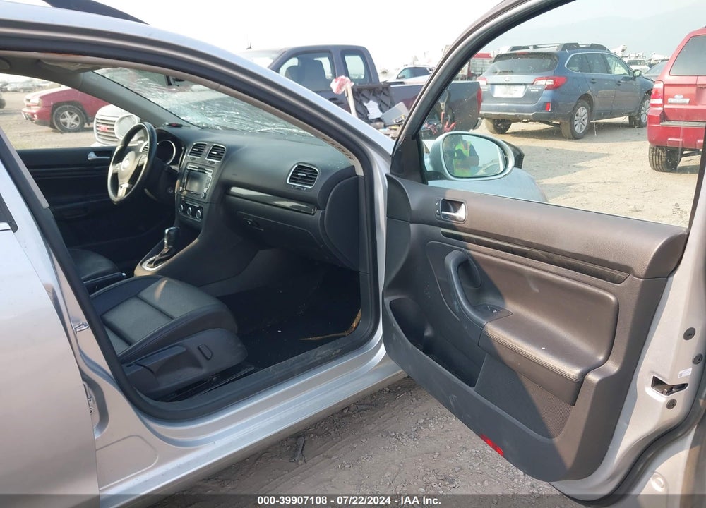 2013 VOLKSWAGEN JETTA SPORTWAGEN 2.5L SE VIN: 3VWPP7AJ8DM670146