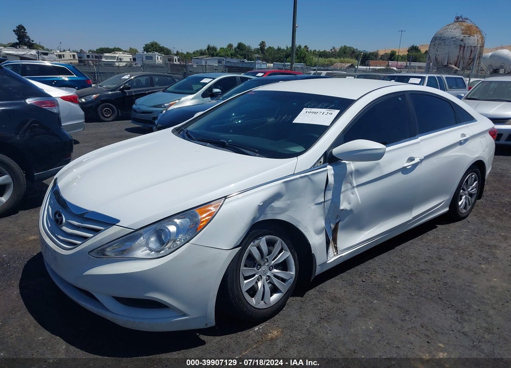 2013 HYUNDAI SONATA GLS VIN: 5NPEB4AC5DH583710