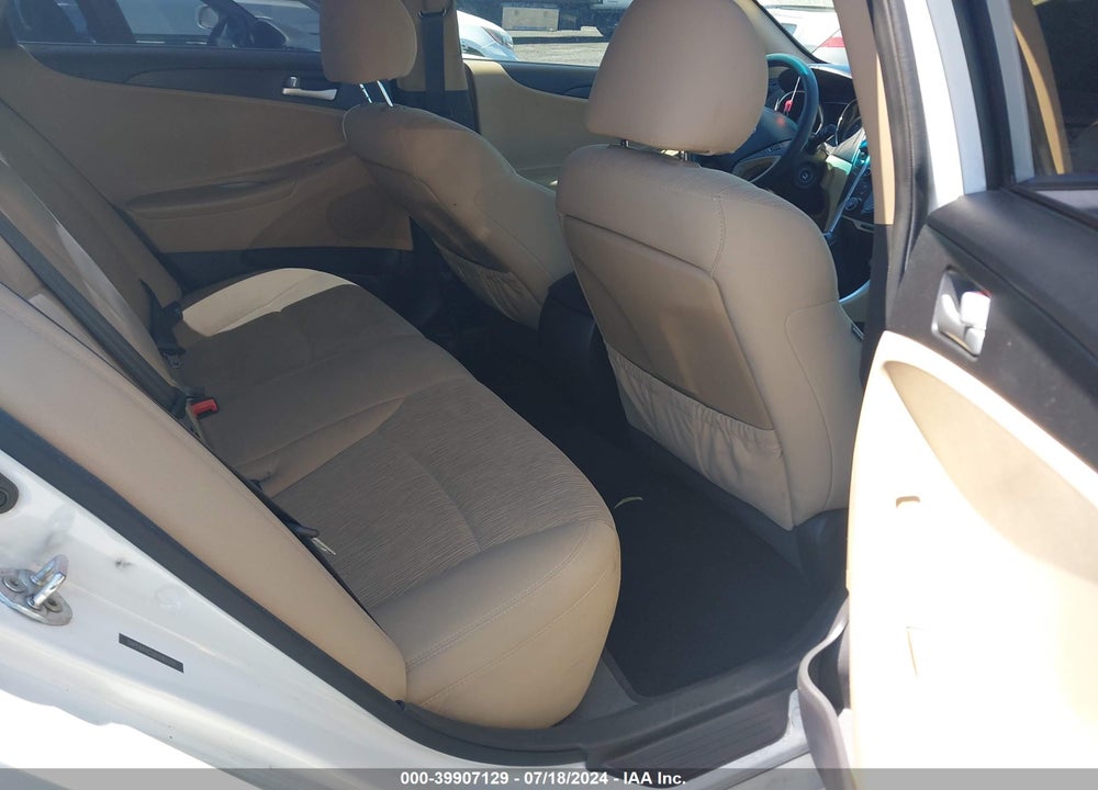 2013 HYUNDAI SONATA GLS VIN: 5NPEB4AC5DH583710