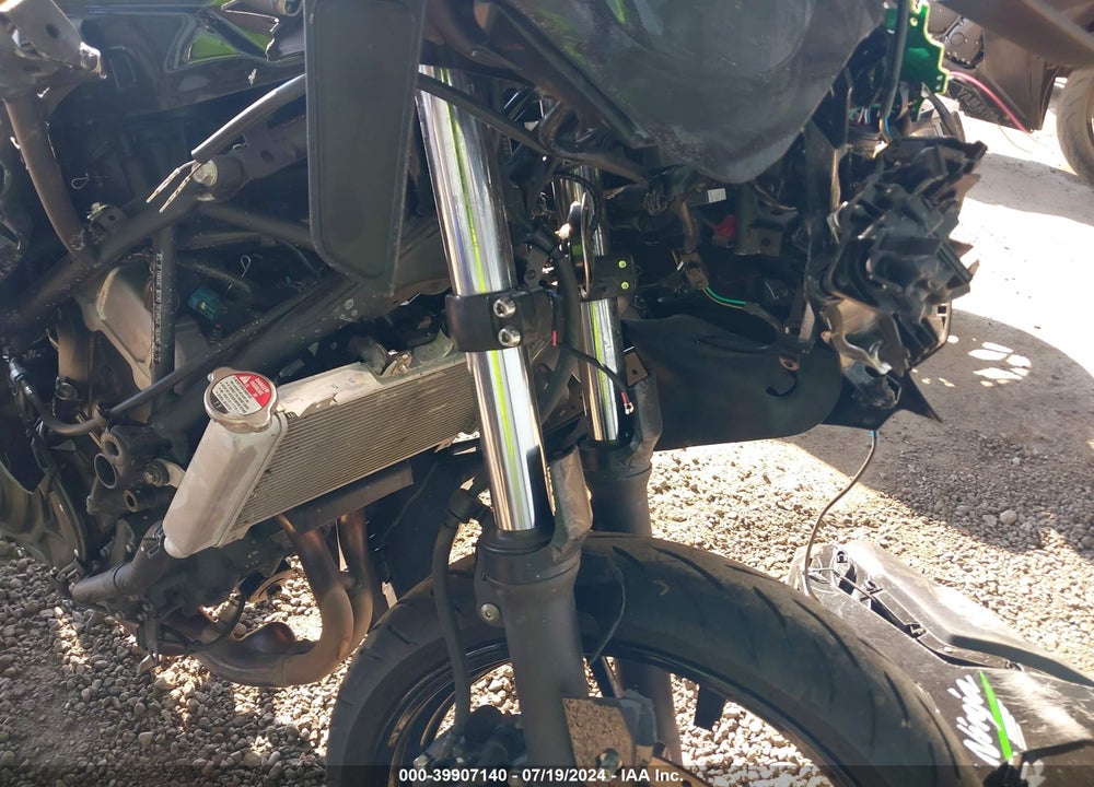 2024 KAWASAKI EX500 H VIN: ML5EXGH17RDA13855