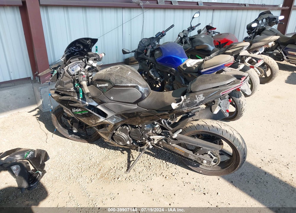 2024 KAWASAKI EX500 H VIN: ML5EXGH17RDA13855