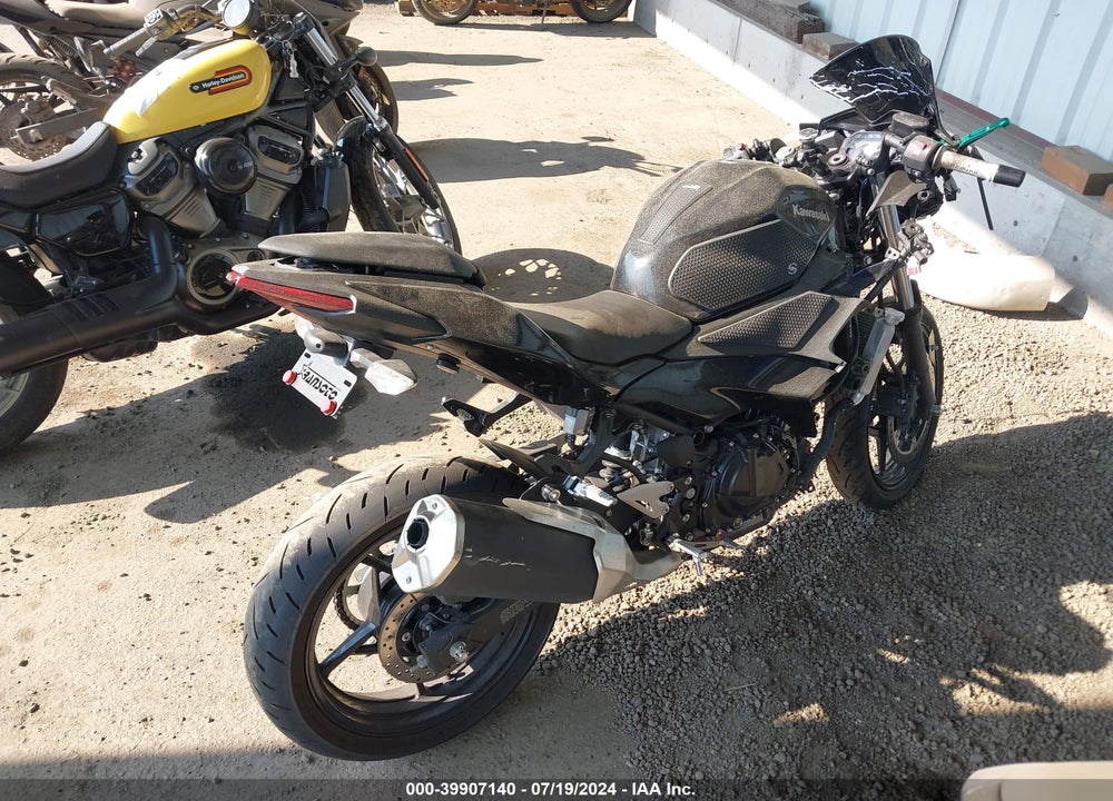 2024 KAWASAKI EX500 H VIN: ML5EXGH17RDA13855