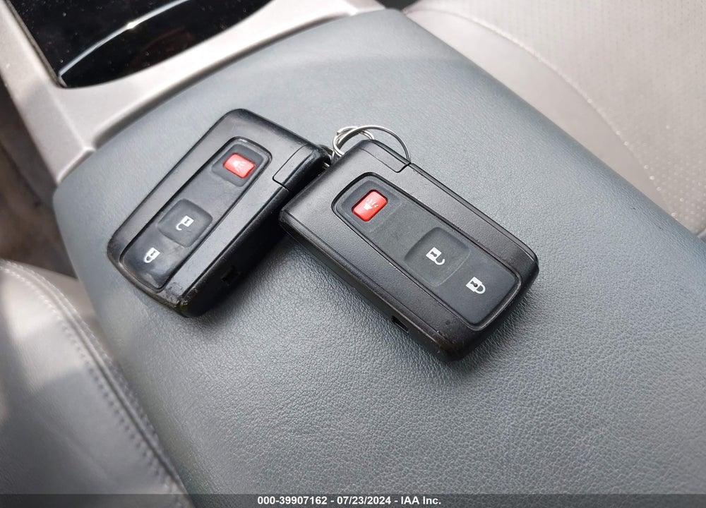 2008 TOYOTA PRIUS VIN: JTDKB20U887781371