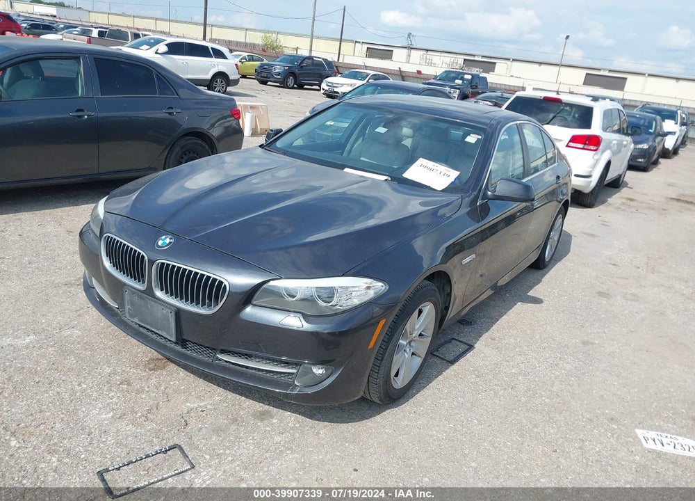 2011 BMW 528I VIN: WBAFR1C50BC740210