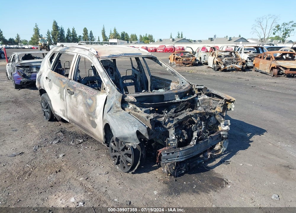 2018 NISSAN ROGUE SV VIN: JN8AT2MT9JW450213