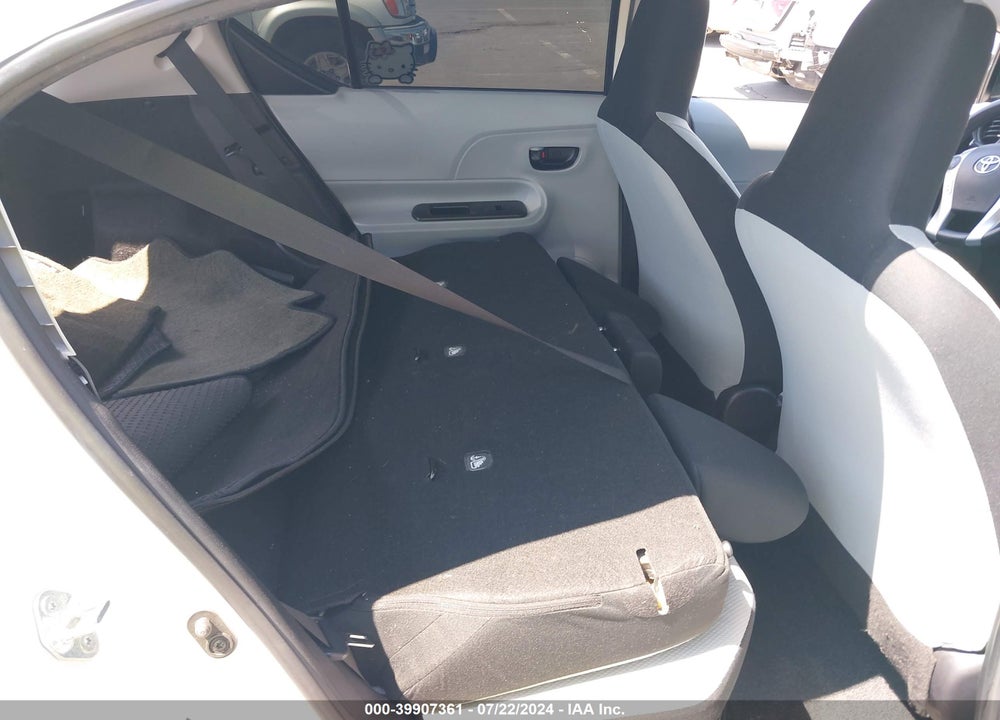 2014 TOYOTA PRIUS C ONE VIN: JTDKDTB34E1574429