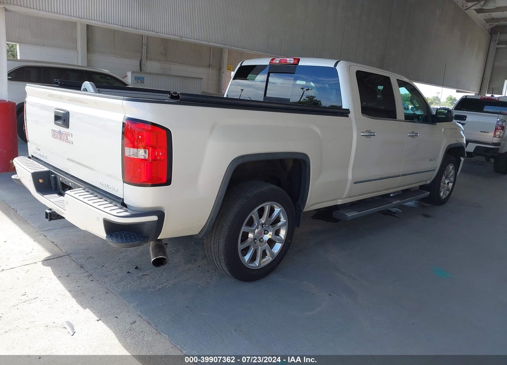 2015 GMC SIERRA 1500 DENALI VIN: 3GTU2WEJ3FG226831