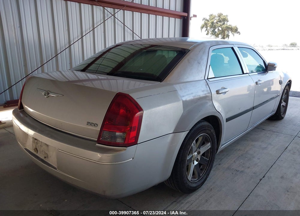 2006 CHRYSLER 300 VIN: 2C3KA43R96H316383