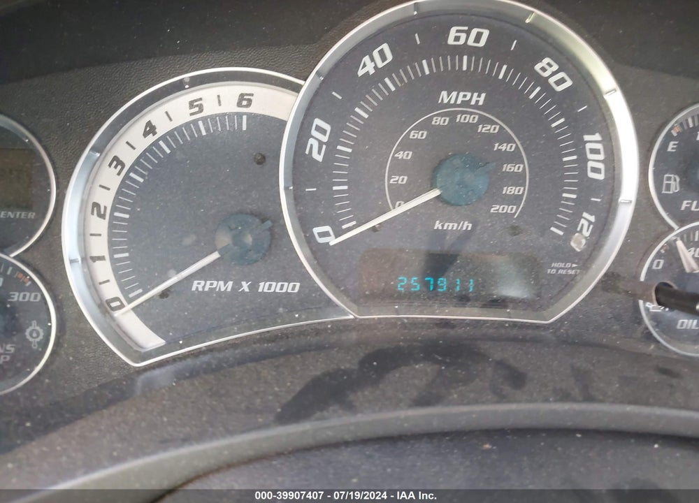 2002 CADILLAC ESCALADE EXT STANDARD VIN: 3GYEK63N32G255275