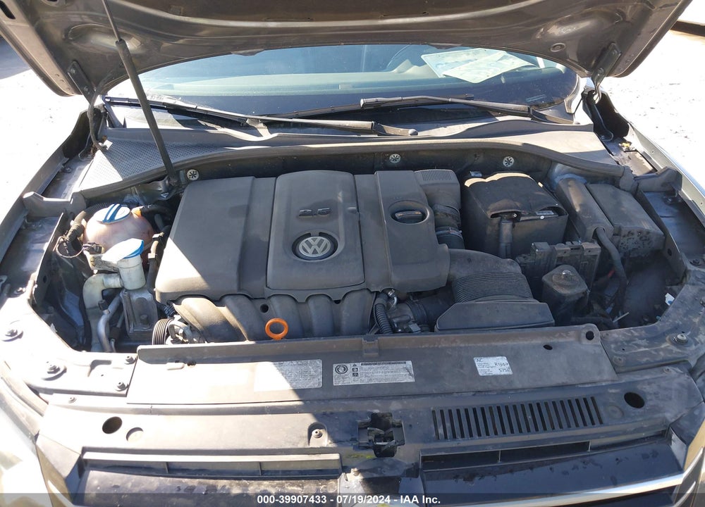 2013 VOLKSWAGEN PASSAT 2.5L SE VIN: 1VWBP7A31DC137701