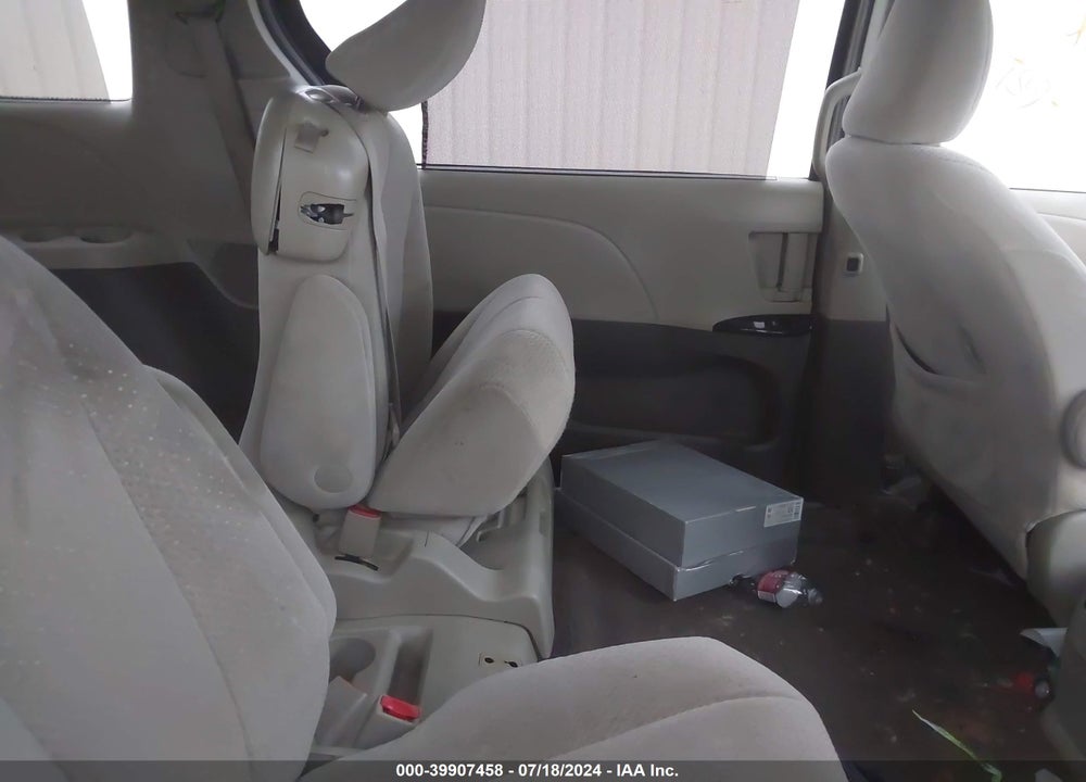 2011 TOYOTA SIENNA LE V6 VIN: 5TDKK3DC9BS088040