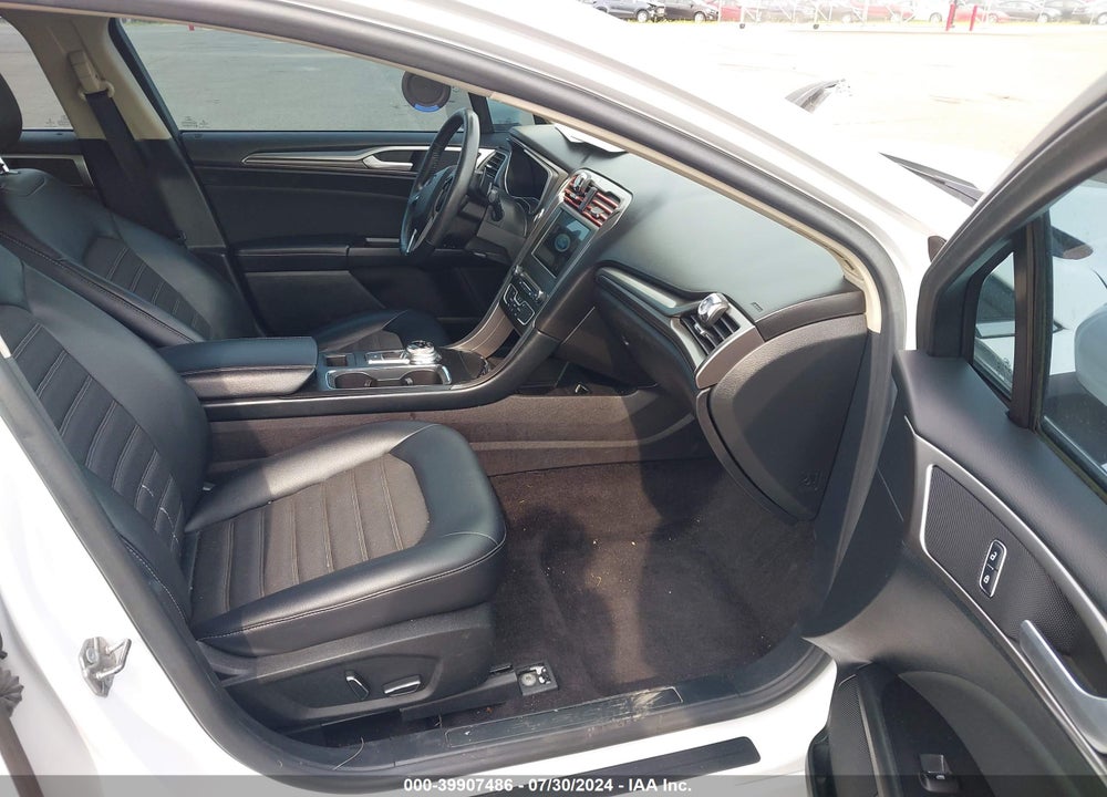 2017 FORD FUSION SE VIN: 3FA6P0H93HR145155