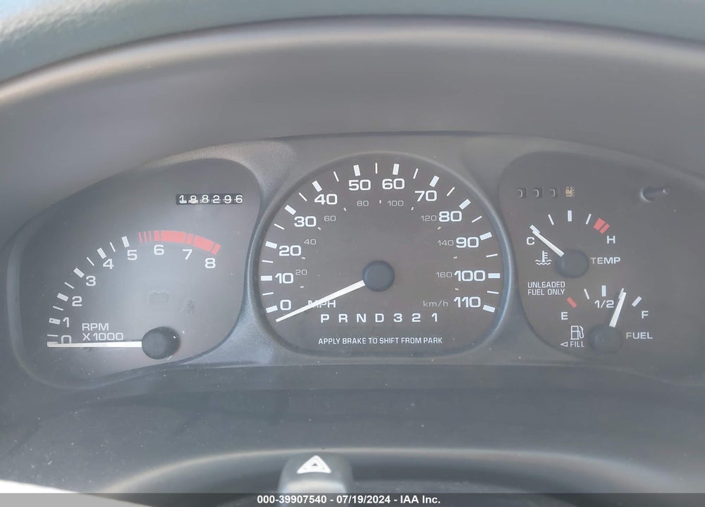 1998 OLDSMOBILE SILHOUETTE GLS VIN: 1GHDX03E1WD104724