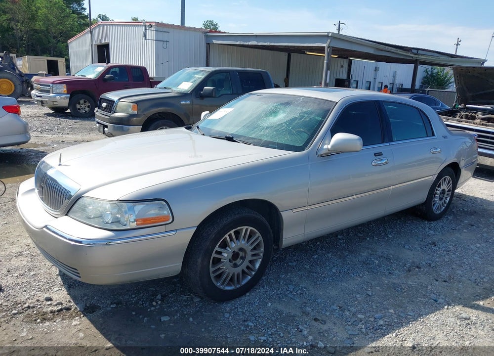 2006 LINCOLN TOWN CAR SIGNATURE LIMITED VIN: 1LNHM82WX6Y637507