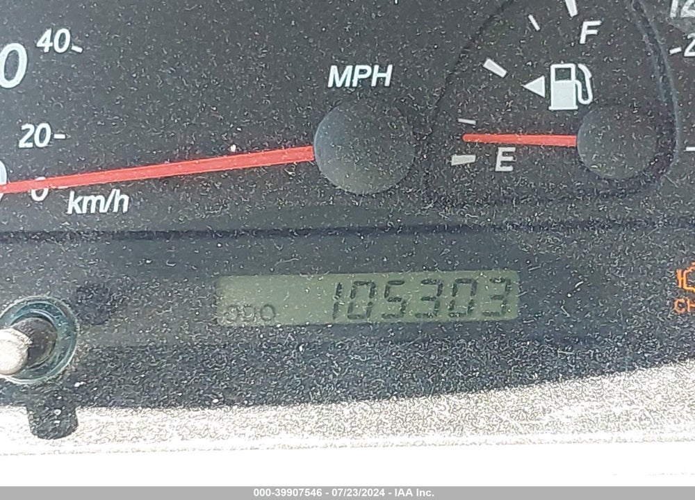 2002 TOYOTA CAMRY LE VIN: JTDBE32K020026479