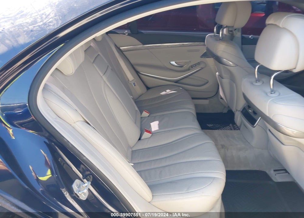 2016 MERCEDES-BENZ S 550 4MATIC VIN: WDDUG8FB9GA233261