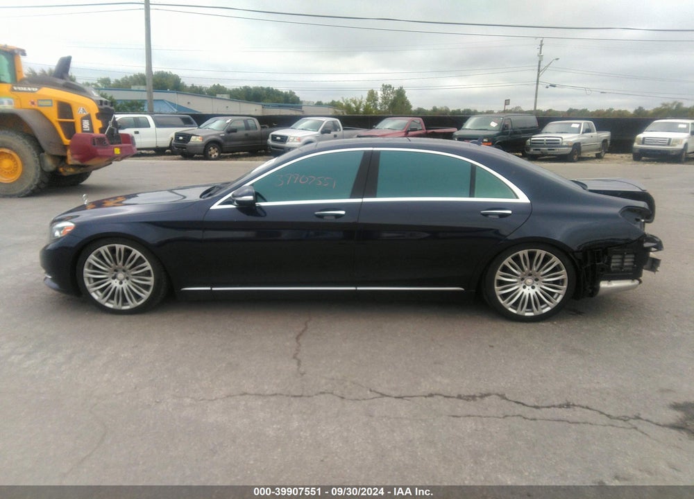 2016 MERCEDES-BENZ S 550 4MATIC VIN: WDDUG8FB9GA233261