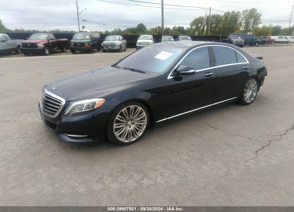 2016 MERCEDES-BENZ S 550 4MATIC VIN: WDDUG8FB9GA233261