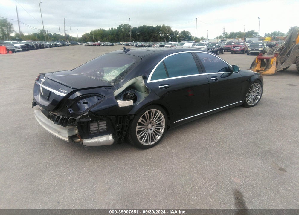 2016 MERCEDES-BENZ S 550 4MATIC VIN: WDDUG8FB9GA233261