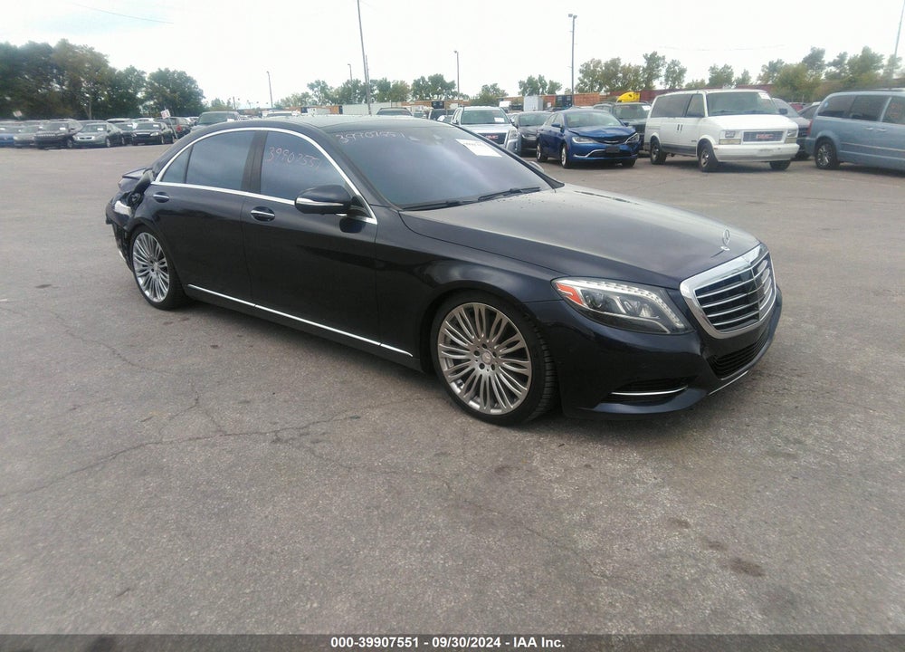2016 MERCEDES-BENZ S 550 4MATIC VIN: WDDUG8FB9GA233261