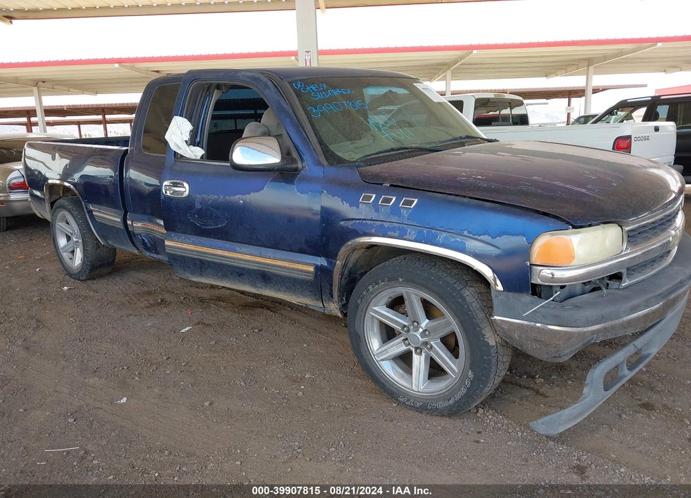2000 CHEVROLET SILVERADO 1500 LS VIN: 2GCEC19T0Y1399556