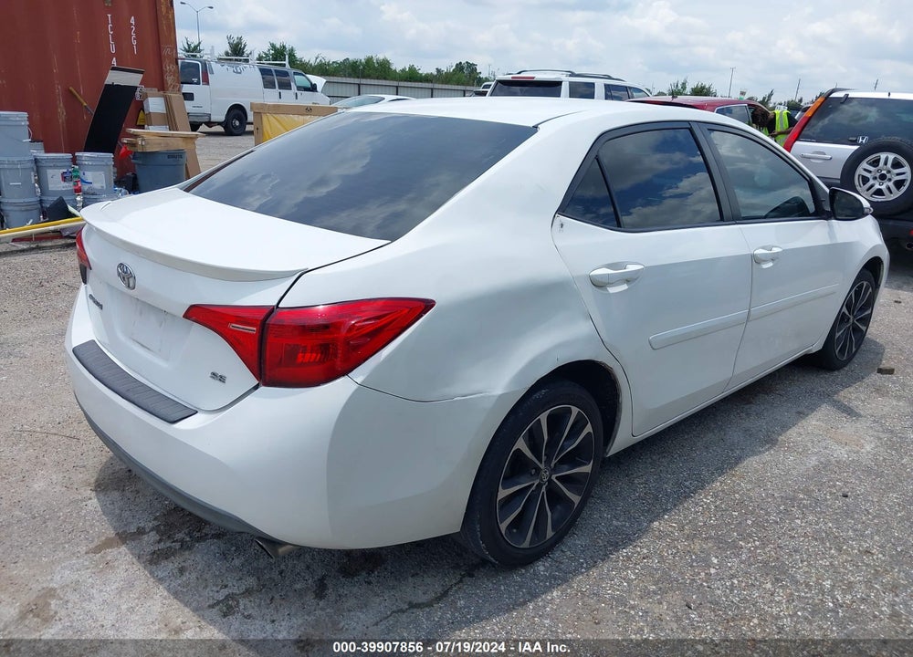 2018 TOYOTA COROLLA SE VIN: 5YFBURHE8JP800487