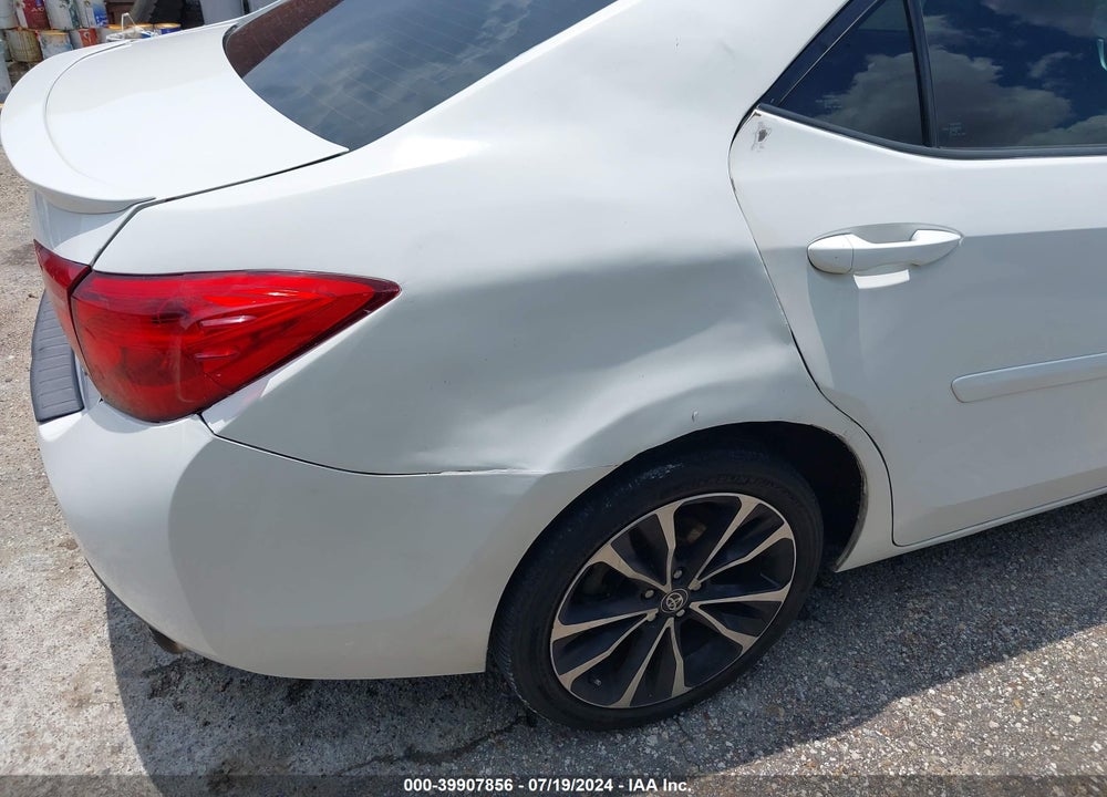 2018 TOYOTA COROLLA SE VIN: 5YFBURHE8JP800487