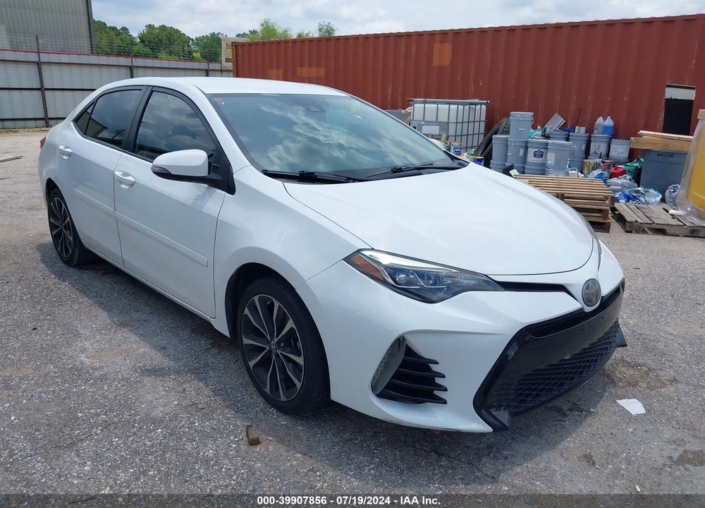 2018 TOYOTA COROLLA SE VIN: 5YFBURHE8JP800487