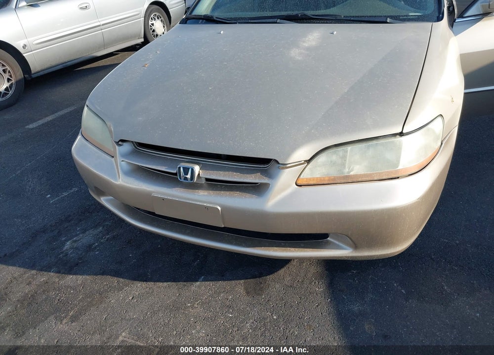 2000 HONDA ACCORD 2.3 EX VIN: 1HGCG5664YA157958