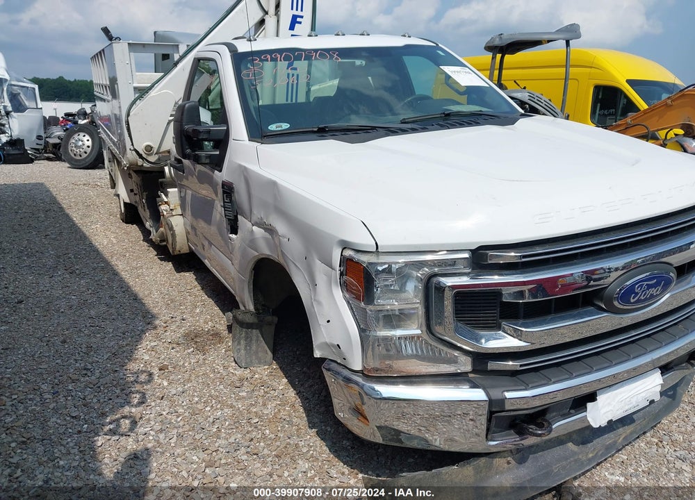 2020 FORD F-550 CHASSIS XL VIN: 1FDUF5GT0LEC53285