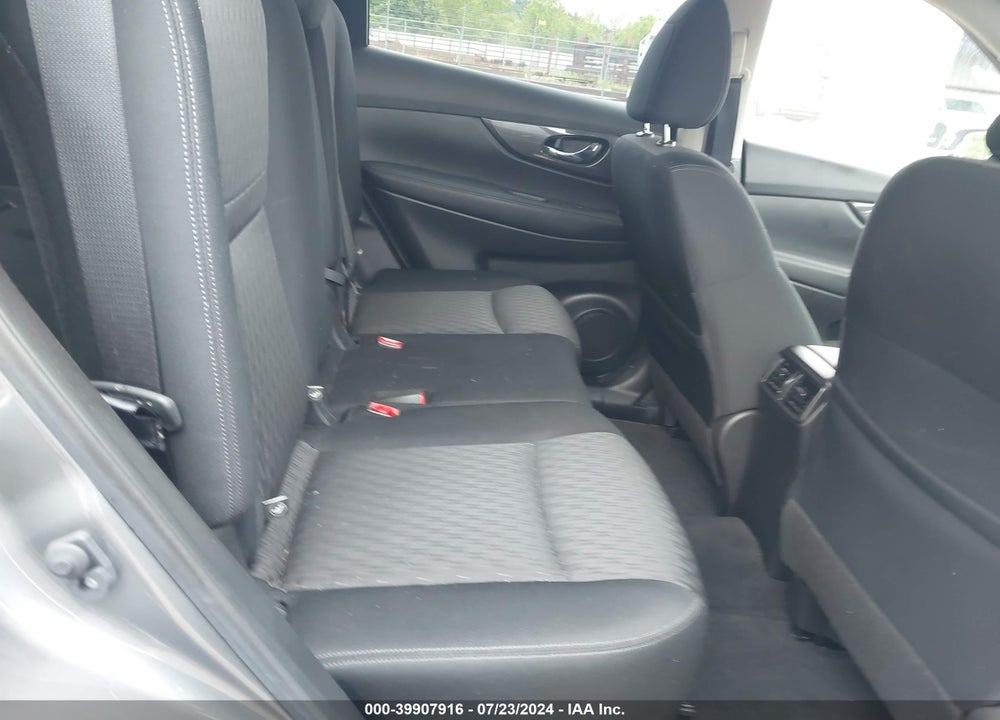 2020 NISSAN ROGUE SV FWD VIN: JN8AT2MT3LW033611