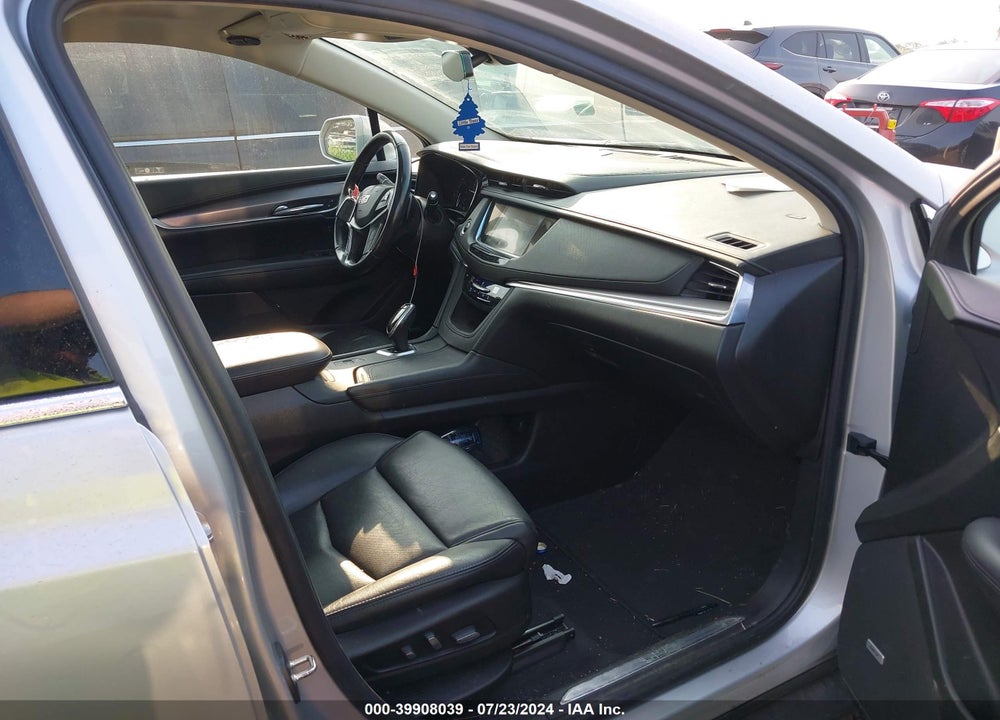 2018 CADILLAC XT5 LUXURY VIN: 1GYKNDRS5JZ228671