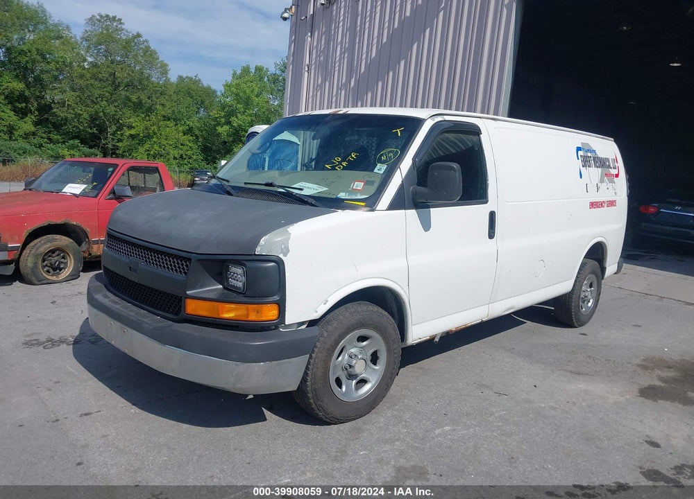 2005 CHEVROLET EXPRESS VIN: 1GCFG15X251121051