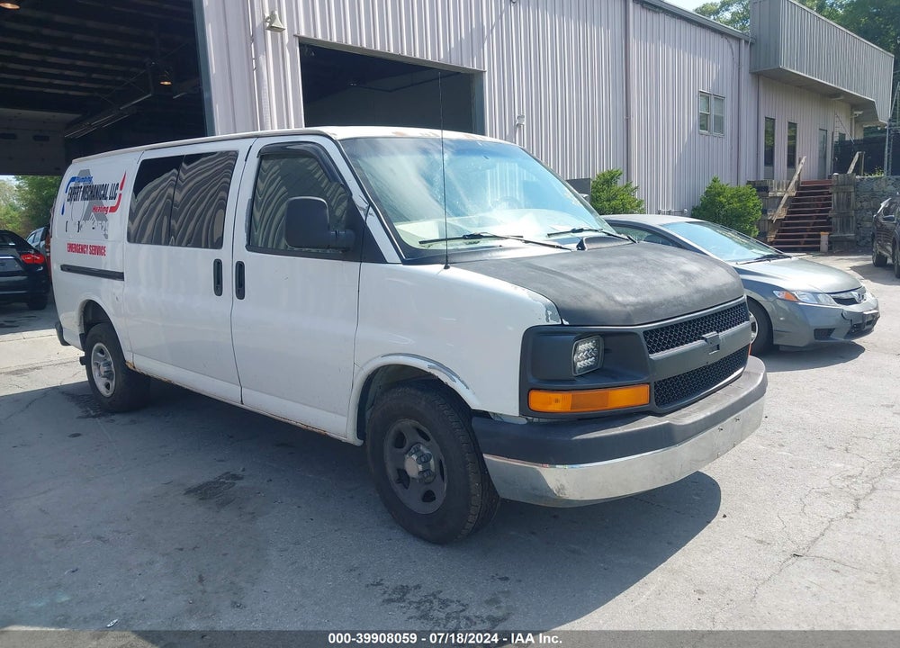 2005 CHEVROLET EXPRESS VIN: 1GCFG15X251121051