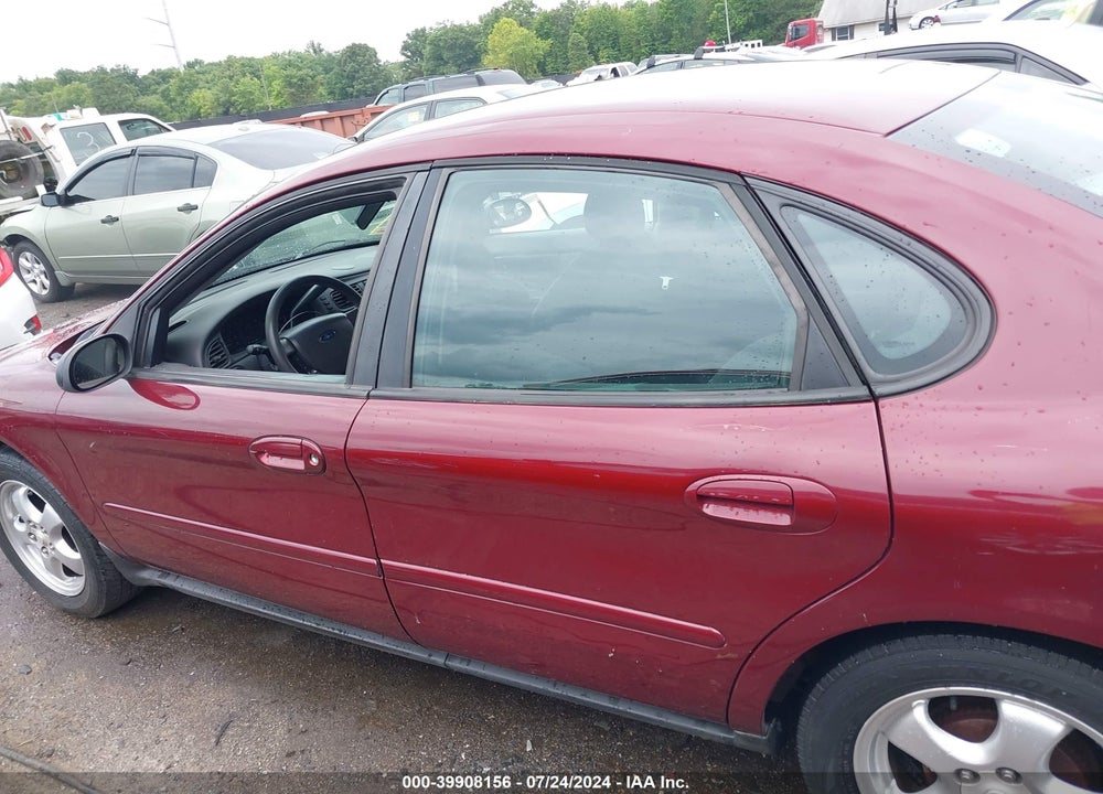 2004 FORD TAURUS VIN: 1FAFP55264A210573